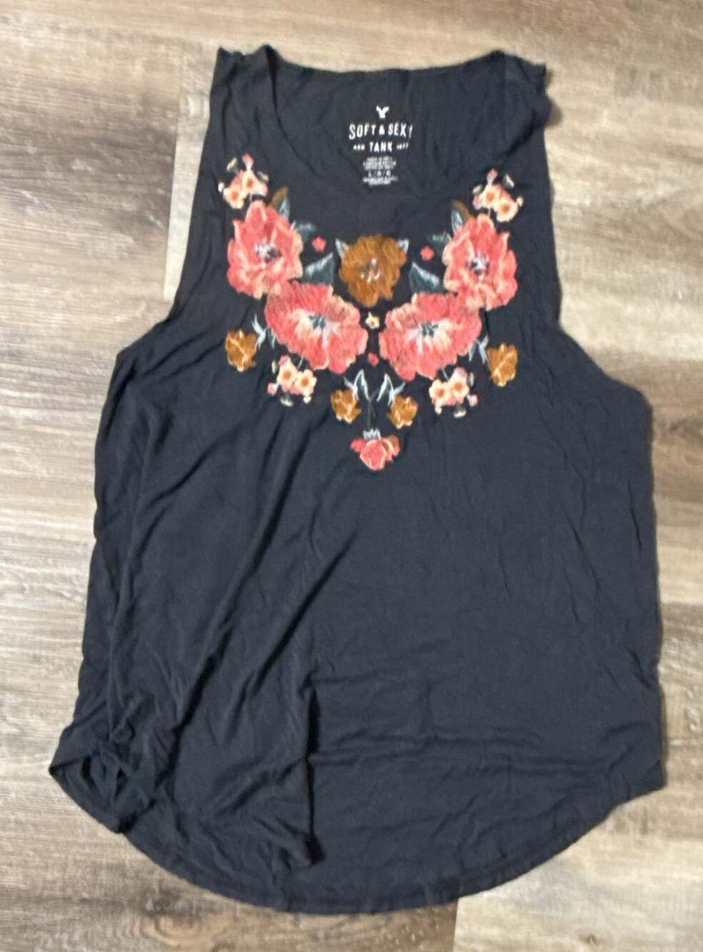 American Eagle Soft & Sexy Tank Top Size L Navy Floral Embroidered